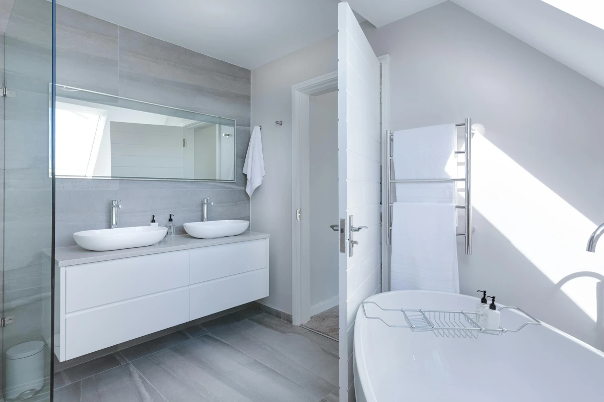 Bathroom Remodeling in Rio Vista, Fort Lauderdale Coastal Luxury and Modern Comfort