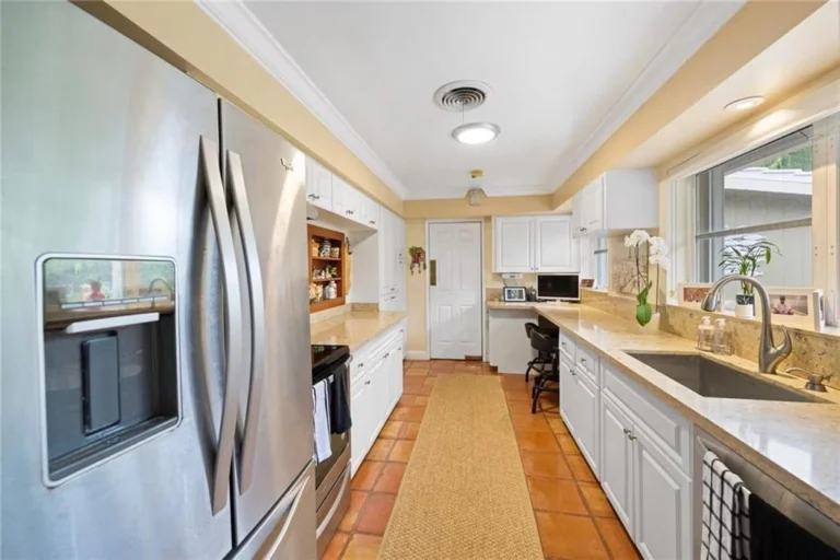 2717-ne-26th-terrace-fort-lauderdale-fl-17