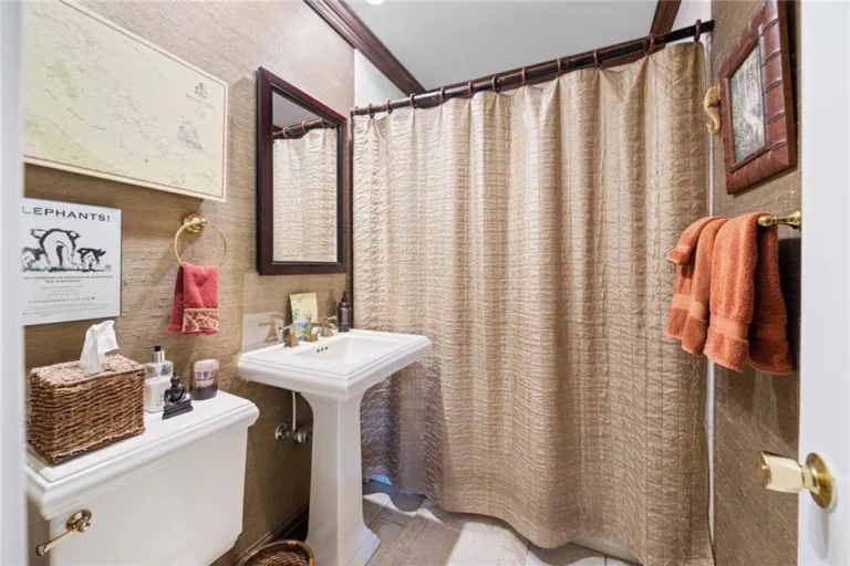 2717-ne-26th-terrace-fort-lauderdale-fl-25