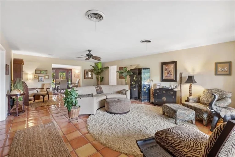 2717-ne-26th-terrace-fort-lauderdale-fl-7