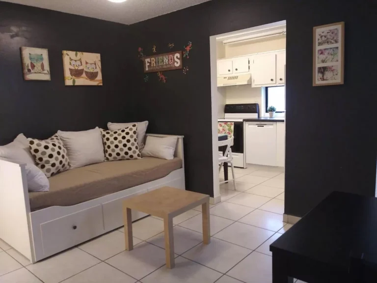 Apartment-in-Sunny-Isles-Beach-Florida-9