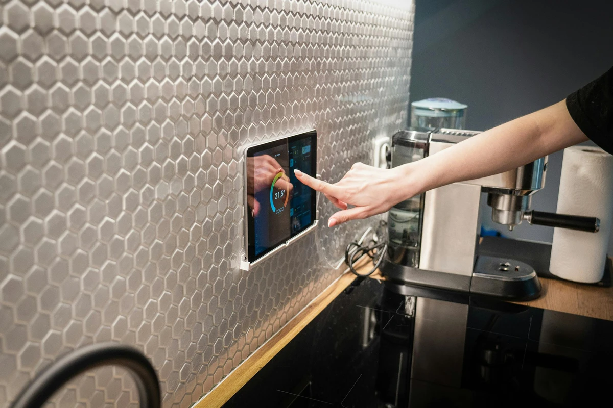Choosing the Best Smart Home Remodeler in Miami Trends and ROI for 2026