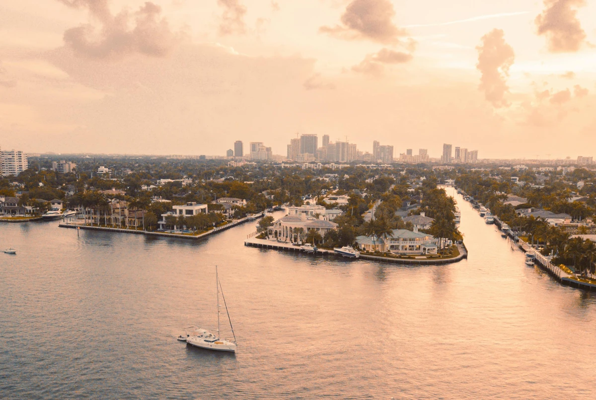 Waterfront Home Remodeling in Fort Lauderdale Coastal Luxury, Resilience & Value