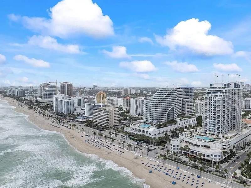 Smart Home Upgrades in Harbour Village Coastal Automation for Comfort & Security