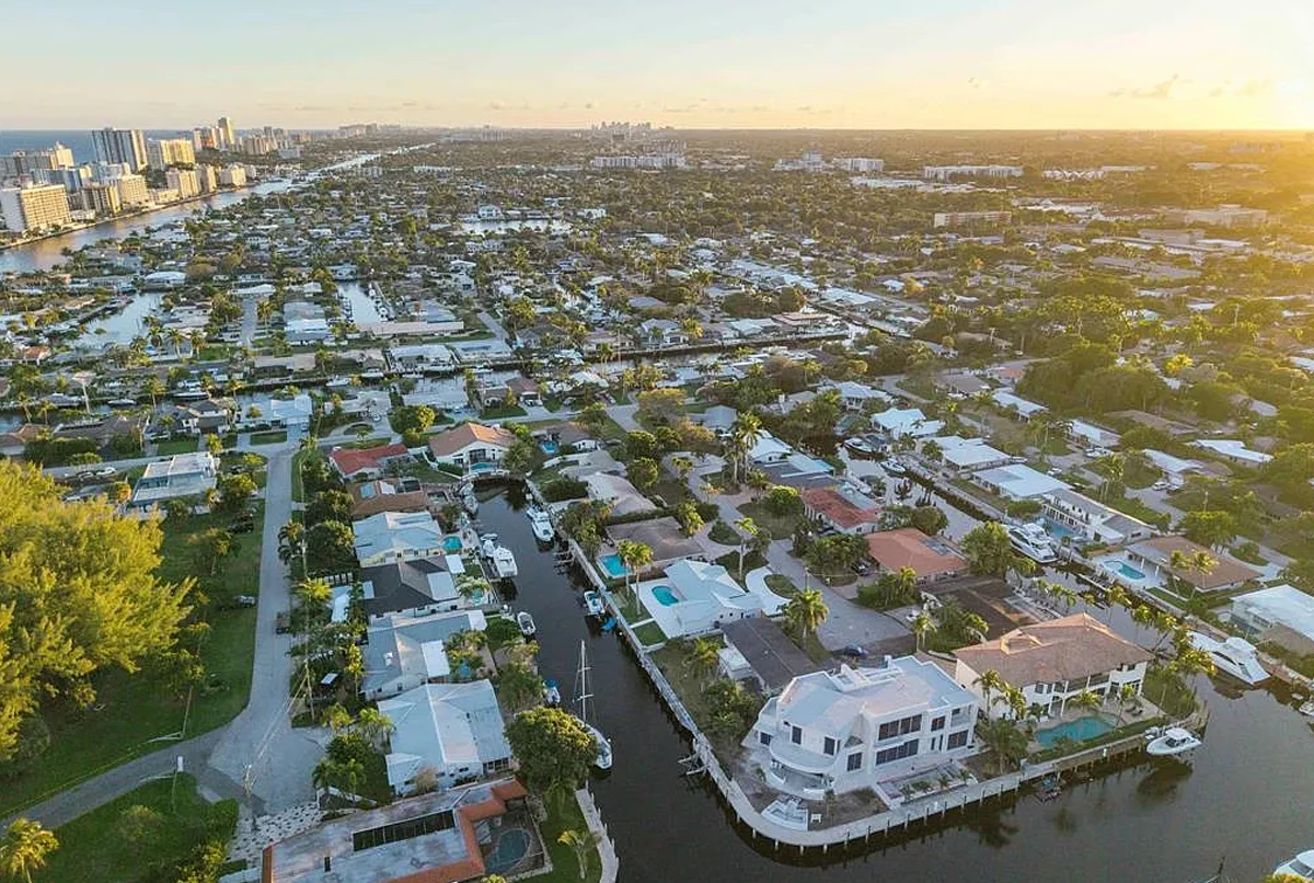 Luxury Homes in Harbor Village Exclusive Coastal Living in Pompano Beach