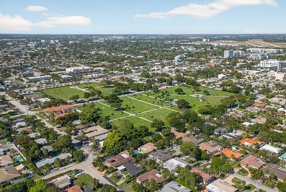 Waterfront & Luxury Homes in Pompano Beach