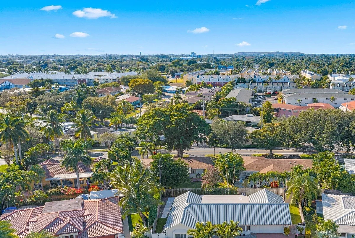 Sell Your Home in Lighthouse Point Luxury & Waterfront Specialists